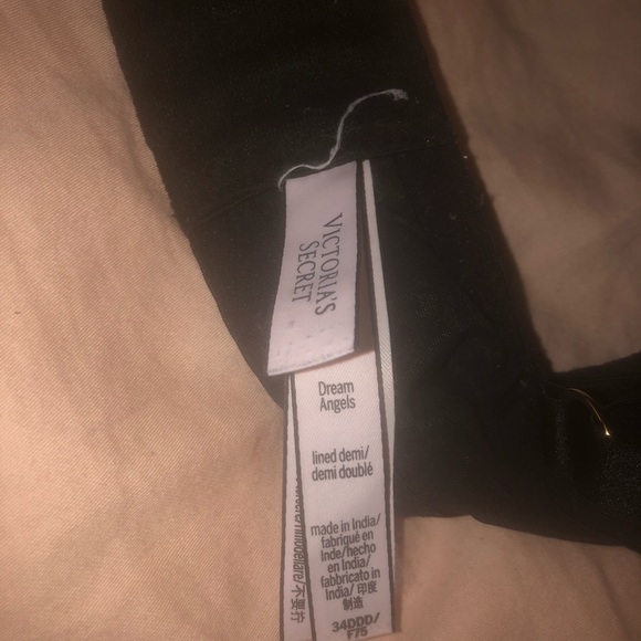 Victoria’s Secret Dream Angles Lined Demi - Picture 2 of 2